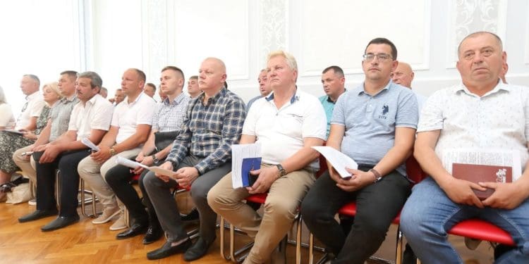 У Тернопільській облраді обговорили, як громадам правильно перейти до ПЦУ