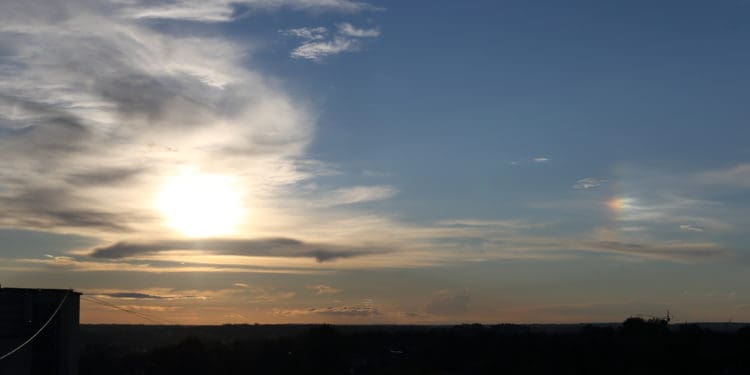 У Тернополі зафіксували незвичне оптичне явище (Фото)