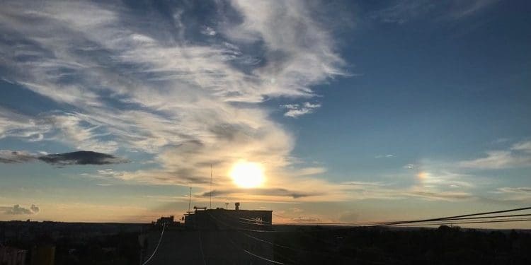 У Тернополі зафіксували незвичне оптичне явище (Фото)