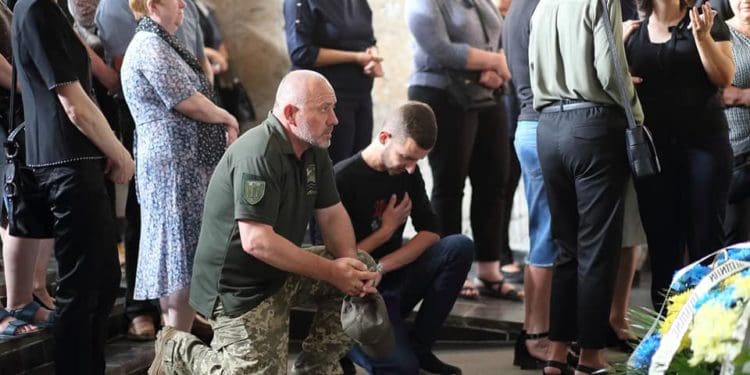 У Тернополі попрощалися із загиблим захисником, гранатометником Михайлом Павликом