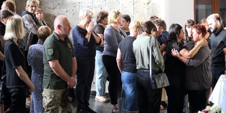 У Тернополі попрощалися із загиблим захисником, гранатометником Михайлом Павликом