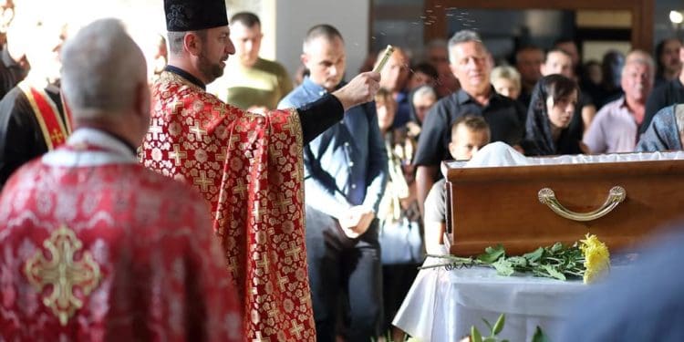 У Тернополі попрощалися із загиблим захисником, гранатометником Михайлом Павликом