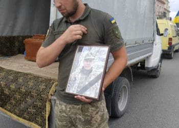 У Кременці зустріли тіло загиблого захисника Василя Наконечного (Фото)