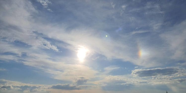 У Тернополі зафіксували незвичне оптичне явище (Фото)