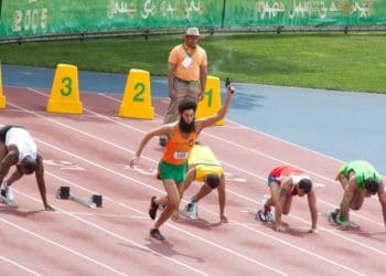 “Диктатори” захоплюють громади України?