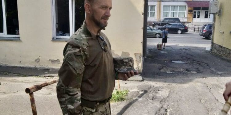 Архієпископ у Тернополі освятив авто для захисників