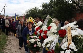 На Тернопільщині попрощалися з трьома захисниками