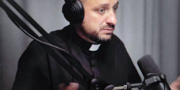 Ми живемо у світі, де займаються сексом без любові, а потім роблять дітей без сексу, – священник з Тернополя Роман Демуш