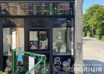 Оперативники розшукали зловмисника, який вчинив крадіжку з торгового кіоску у Тернополі