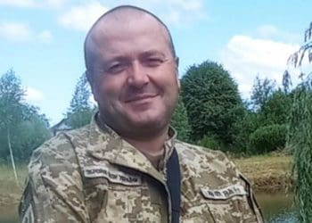 Траурна процесія з тілом загиблого військового Віктора Горейди вирушить у село Великі Гаї