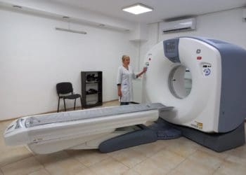 Скандал у Кременецькій лікарні: правильними управлінськими рішеннями вимощена дорога до розірвання контракту?