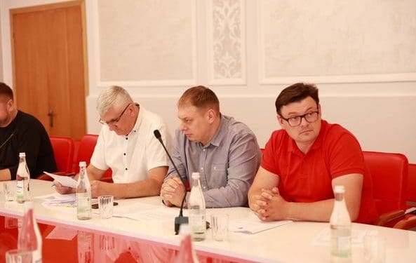 Президія обласної ради визначилися з переліком питань наступної сесії. Чи є питання про московську церкву?