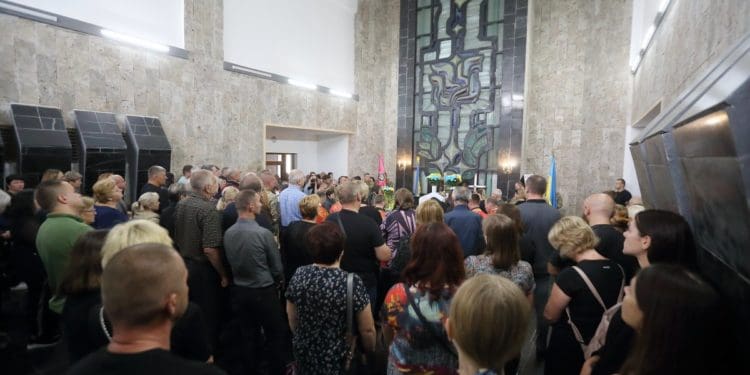 У Тернополі попрощались з військовим Володимиром Блажківим