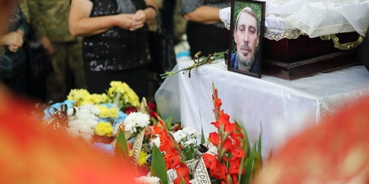 У Тернополі попрощались з військовим Володимиром Блажківим