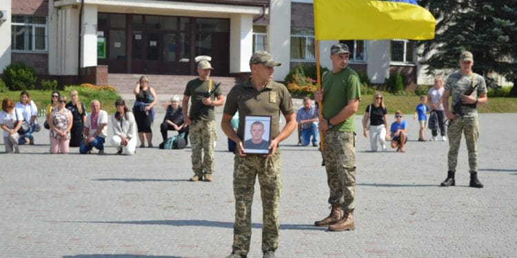 Похорон Героя в Ланівцях: У день народження йому співали «Вічная пам’ять»