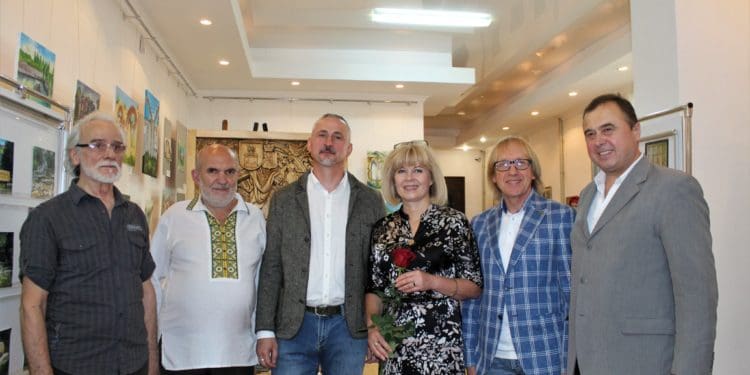 У Тернопільському краєзнавчому музеї діє виставка Василя Петровського