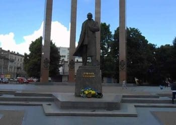 60-річний львів’янин надав росіянам координати для удару по пам’ятнику Бандері