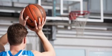 У Тернополі баскетболісти змагалися і збирали гроші для ЗСУ