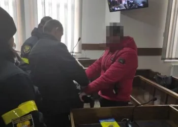 Чоловік повідомив про замінування заправки щоб потрапити до тюрми