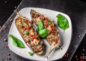 Фаршировані баклажани: класичний рецепт