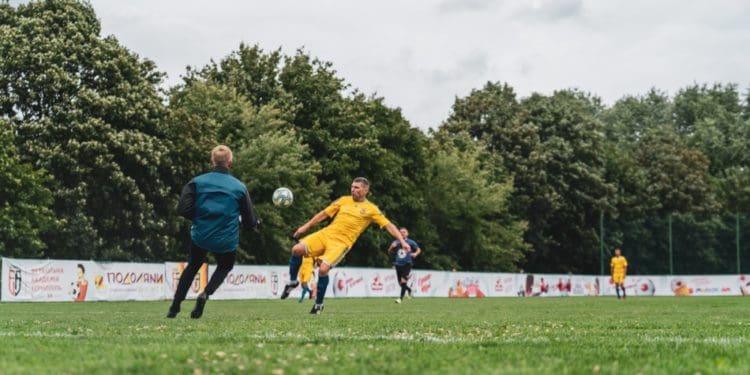 У Тернополі відбувся благодійний футбольний матч на підтримку Збройних сил України