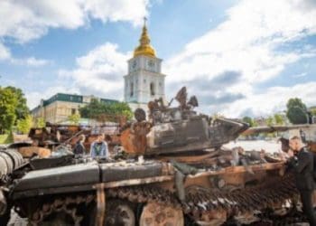 До Тернополя привезли та виставили підбиту військову техніку рашистів