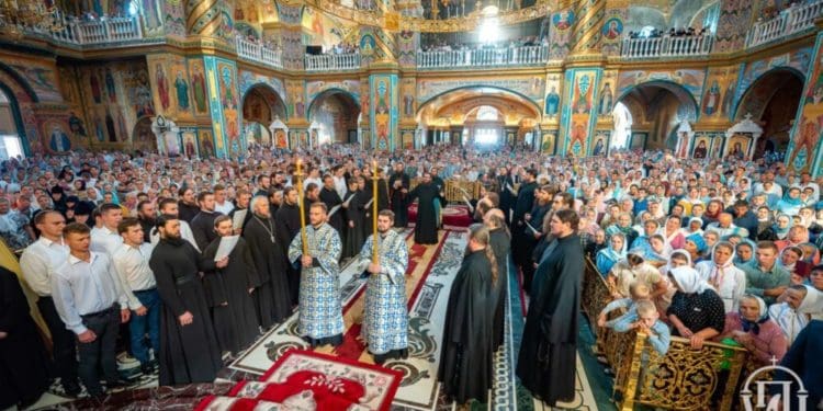 До Почаєва на святкування приїхав митрополит московської церкви в Україні Онуфрій