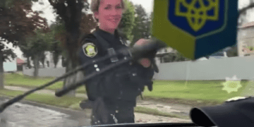 Тернопільські патрульні врятували кошеня