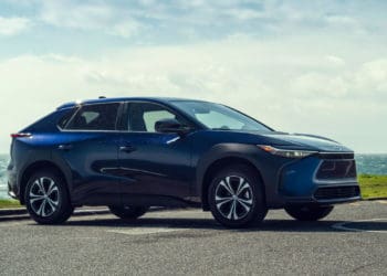 Електрокрос Toyota bZ4X відкликають через незвичайний, але небезпечний дефект