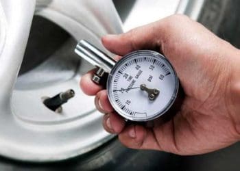 Як часто потрібно перевіряти та змінювати тиск у шинах автомобіля влітку та взимку