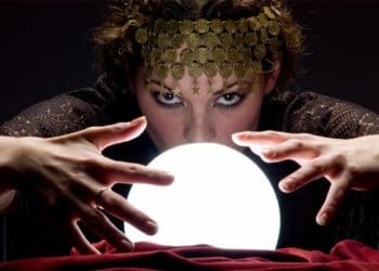 Жителька Тернопільщини витратила на ворожку понад мільйон гривень