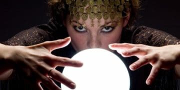 Жителька Тернопільщини витратила на ворожку понад мільйон гривень