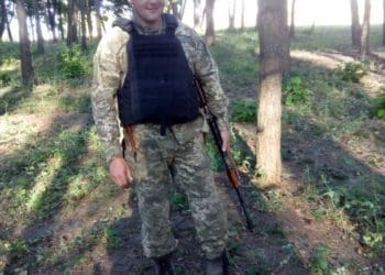 Син біля матері: загиблого Героя Зіновія Зажерея поховали в родинному селі