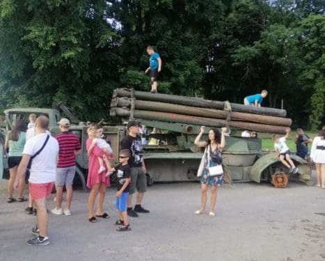 У Тернополі відкрилася виставка російської військової техніки, знищеної військовослужбовцями ЗСУ