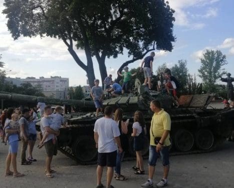 У Тернополі відкрилася виставка російської військової техніки, знищеної військовослужбовцями ЗСУ