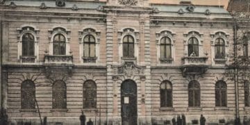 Як Тернопіль був столицею “червоної” Галичини