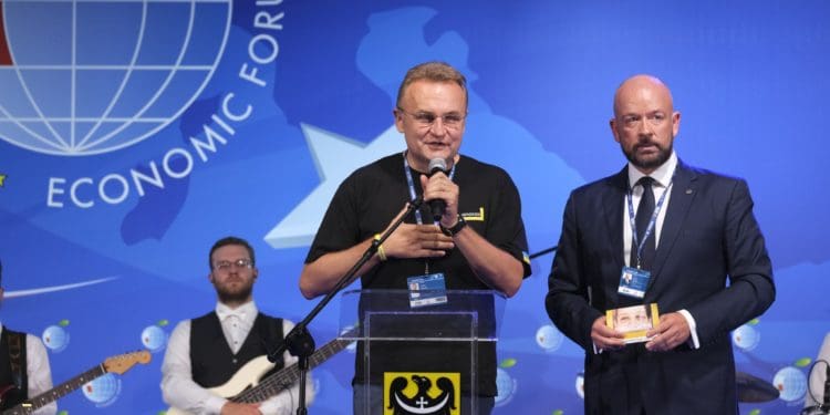 Громадського діяча з Тернополя Руслана Кулика ввели до Програмної Ради товариства Клубу Європа Карпат