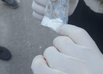 Пaтрульні продовжують виявляти громaдян, які мaють з собою зaборонені речовини