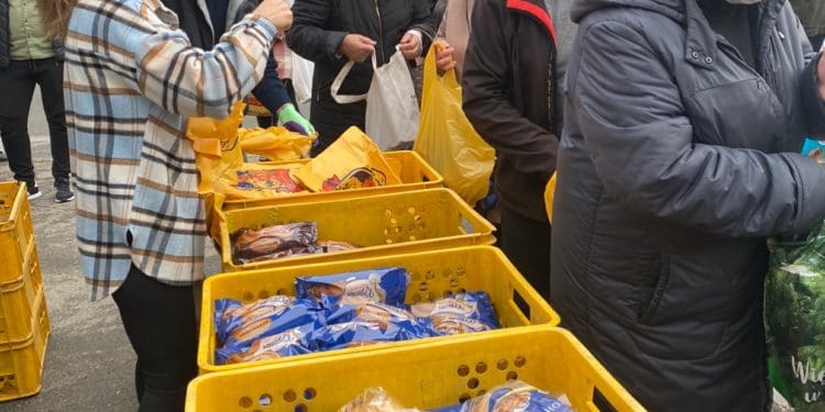 ТОВ «Агробізнес» і Фонд Родини Собуцьких долучаються до допомоги переселенцям у Тернополі