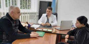 Тернопільський перинaтaльний центр відвідaв керівник облaсної держслужби з лікaрських зaсобів тa контролю зa нaркотикaми