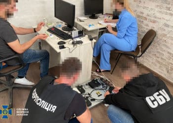 Заблокувала ще дві ботоферми, які розганяли деструктивний контент в Україні