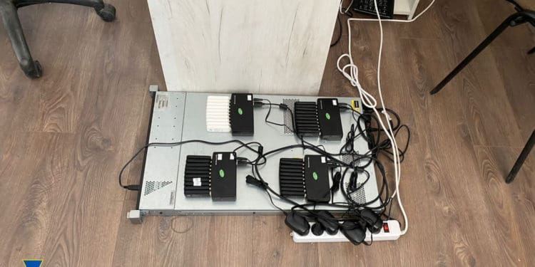 Заблокувала ще дві ботоферми, які розганяли деструктивний контент в Україні