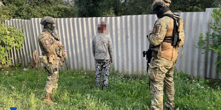 Викрили російську агентуру, яка розвідувала на Донеччині місця дислокації українських спецпризначенців