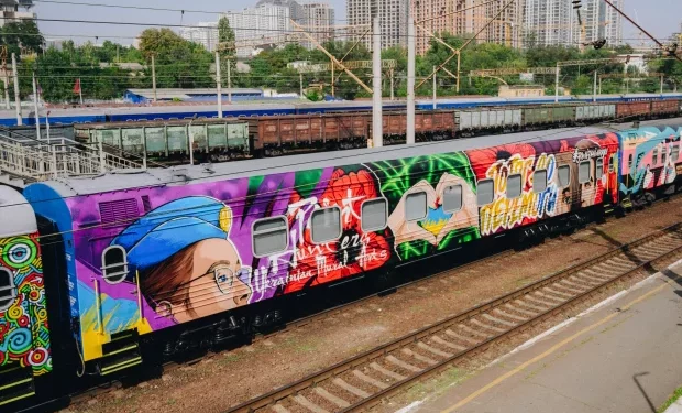 В Україні курсує “Потяг до перемоги”, вагони якого присвячені тимчасово окупованим територіям