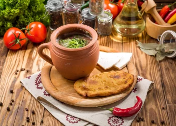 Чанахи: смачний і простий рецепт овочів з м’ясом