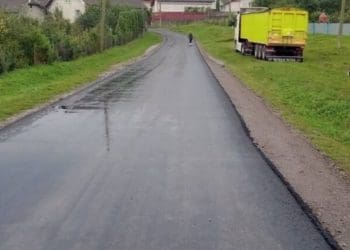 В Трибухівській громаді тривають роботи по благоустрою з відновлення дорожнього покриття вулиць