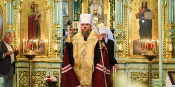 Митрополит Епіфаній відвідав громаду села Гніздичне, яка серед перших на Тернопільщині доєдналася до ПЦУ