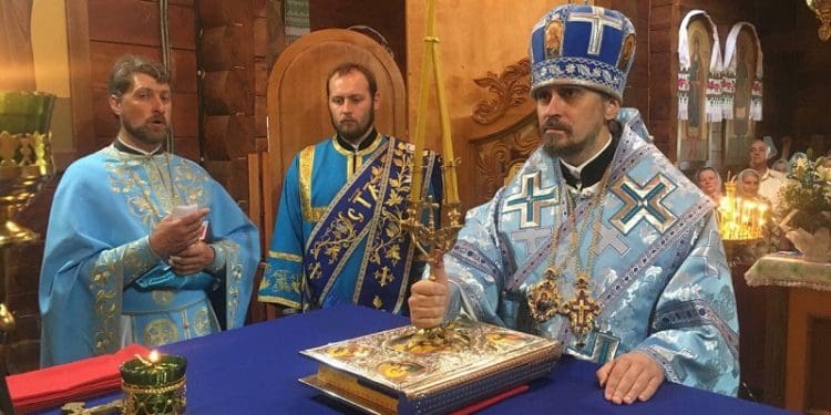 Архієпископ Нестор освятив каплицю біля купальні святого Амфілохія на Шумщині