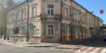 За матеріалами ДБР судитимуть ексзаступника мера Тернополя, який організував незаконну приватизацію історичної будівлі