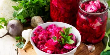 Пікантна маринована капуста пелюстками: рецепт на зиму